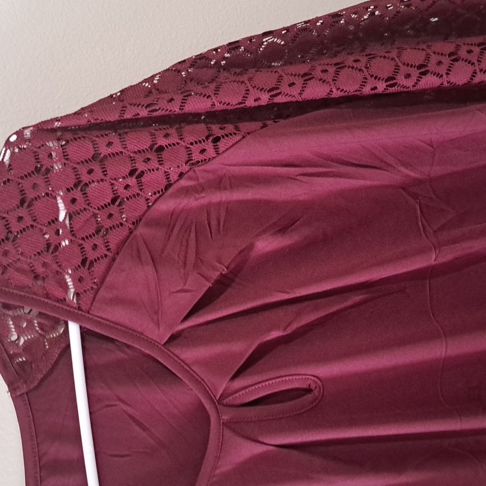 ❤️Chic Burgundy Lace Sleeve Blouse - Picture 9 of 10